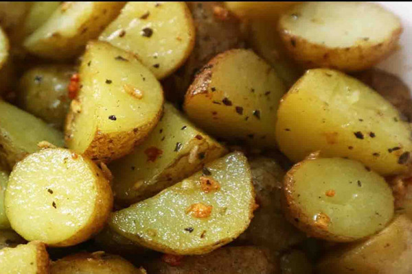 Butter garlic potatoes recipe