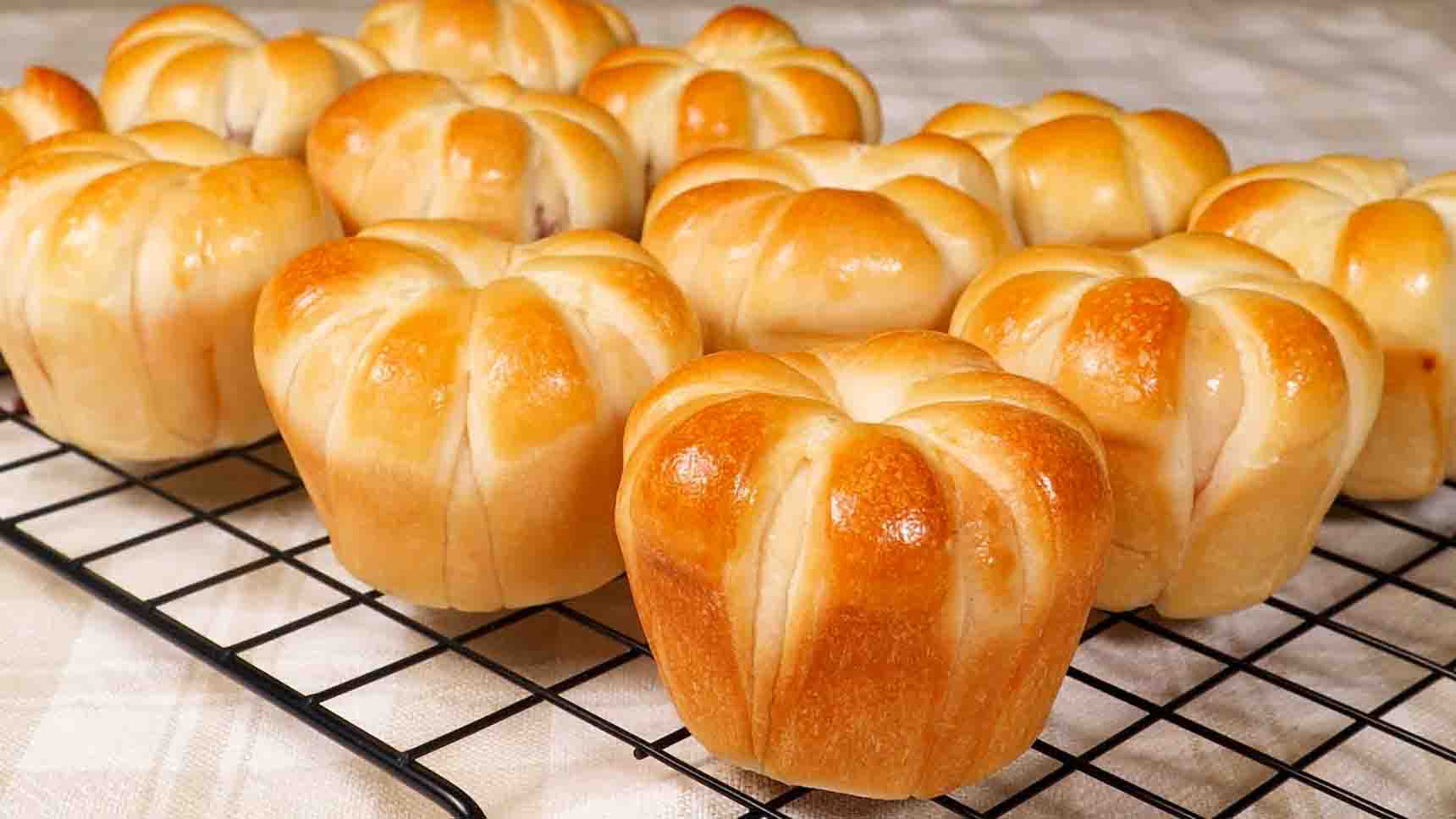 Easy Cheese Buns Recipe | DIY Joy Projects and Crafts Ideas