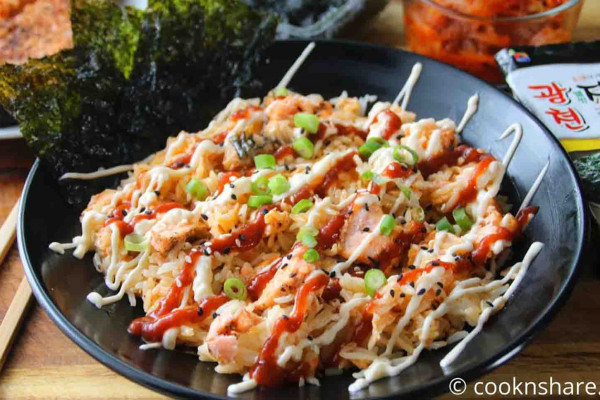 Easy salmon rice bowl recipe