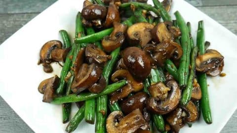 Garlic Green Beans With Mushrooms Recipe | DIY Joy Projects and Crafts Ideas