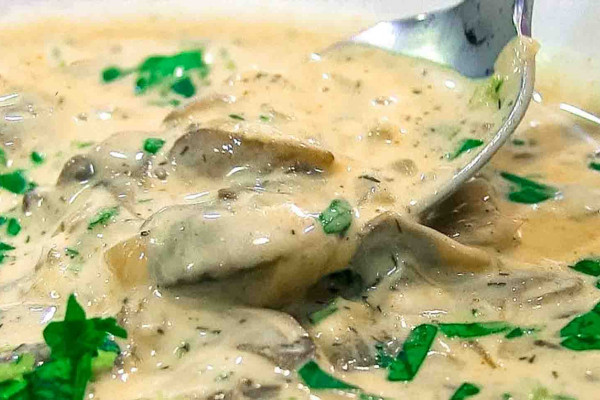 Hungarian mushroom soup recipe