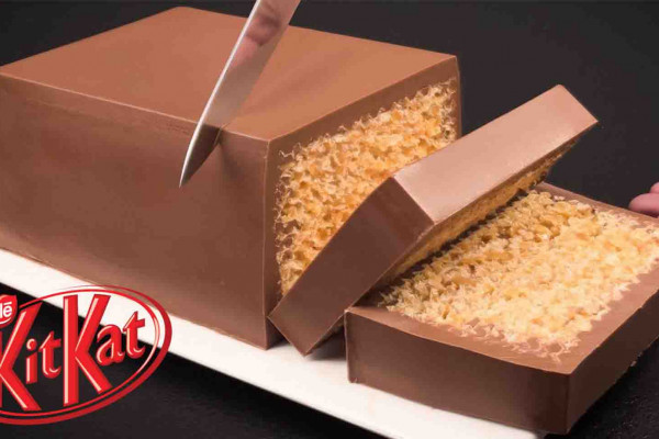 KitKat cake that melts in your mouth