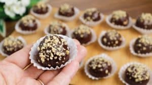 3-Ingredient No-Bake Chocolate Balls Recipe