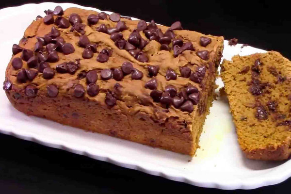 3-ingredient pumpkin chocolate chip bread recipe