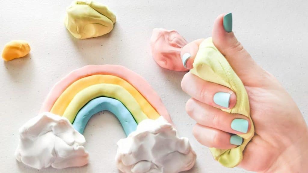 Easy 2-Ingredient DIY Cloud Dough Tutorial