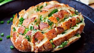 Easy 5-Ingredient Bloomin’ Onion Bread Recipe