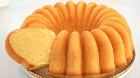 How To Make Moist And Velvety Cream Cheese Bundt Cake | DIY Joy Projects and Crafts Ideas