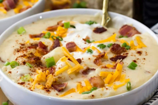 How to Make Creamy Potato Soup
