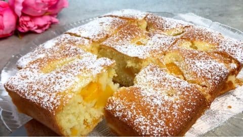 Quick and Easy Peach Cake Recipe | DIY Joy Projects and Crafts Ideas