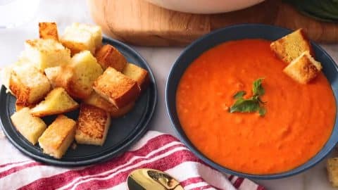 Rich and Creamy Tomato Soup Recipe | DIY Joy Projects and Crafts Ideas