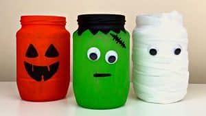 3 Simple DIY Halloween Mason Jar Craft Ideas