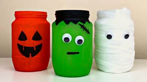 3 Simple DIY Halloween Mason Jar Craft Ideas | DIY Joy Projects and Crafts Ideas