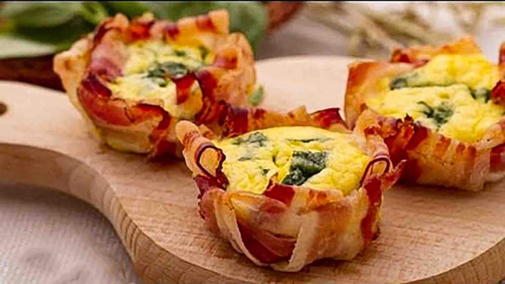 Easy eggs in bacon baskets recipe
