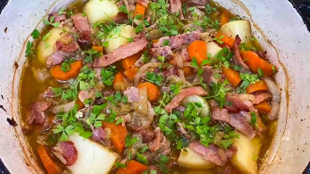 Mary Berry's chicken casserole recipe