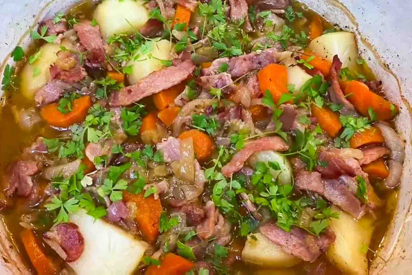 Mary Berry's chicken casserole recipe