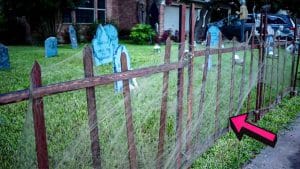 Super Easy Cemetery Fence For Halloween