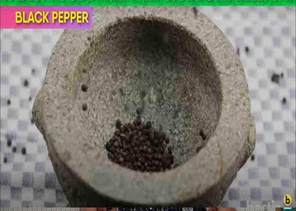 Black pepper can help burn belly fat