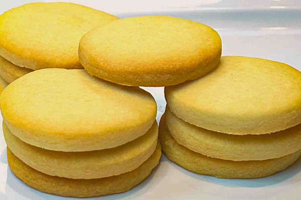 3-ingredient shortbread cookies recipe