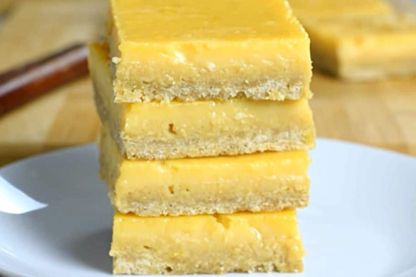 5-Ingredient Healthy Lemon Bars