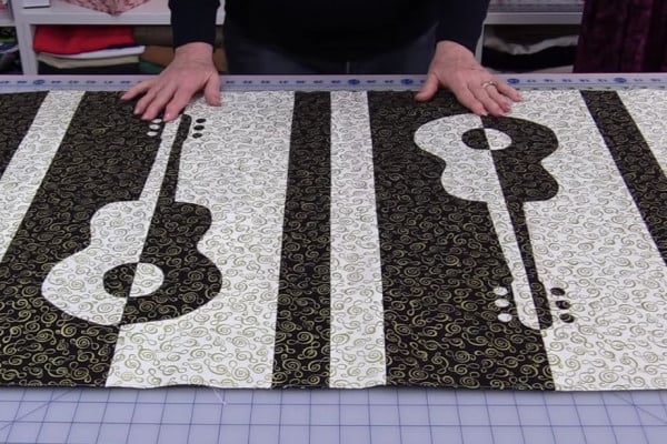 Easy Guitar Applique Quilt Block Tutorial