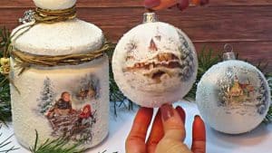 Easy Recycled Glass Jar Christmas Décor Tutorial