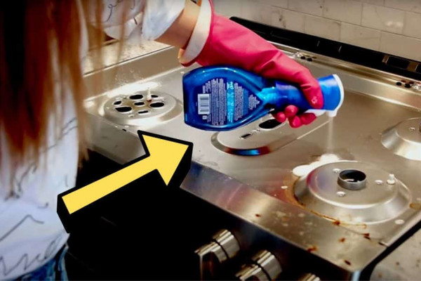 How To Clean A Gas Stovetop Like A Pro