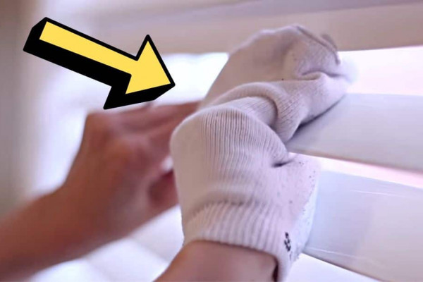 How To Clean Vertical And Horizontal Blinds