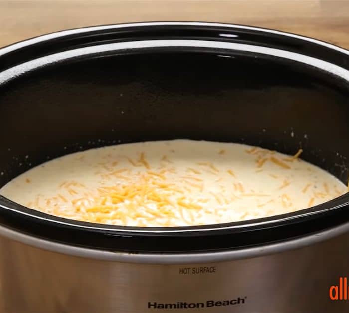 How to Make Slow Cooker Macaroni and Cheese Ingredients