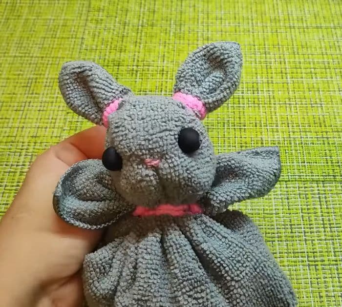 How to Make a Rabbit With a Towel Project