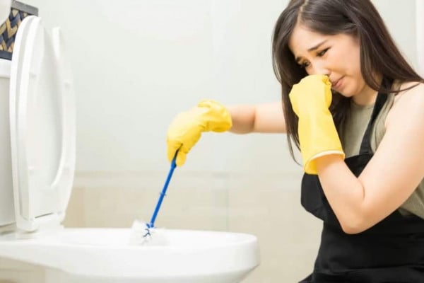 How to Remove Bad Bathroom Odors