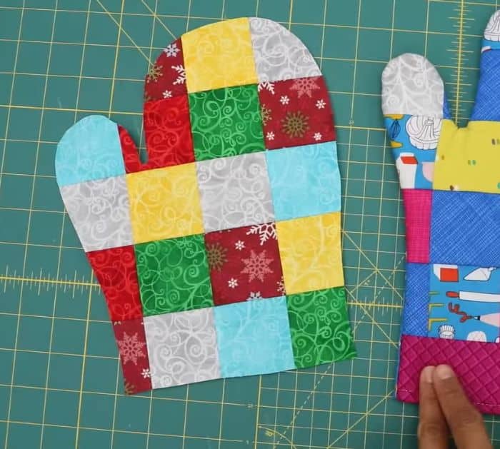 How to Sew Patchwork Oven Mittens Tutorial