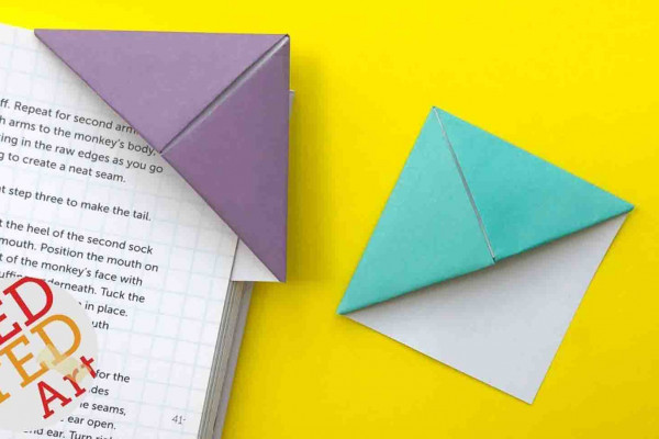 DIY corner bookmarks tutorial