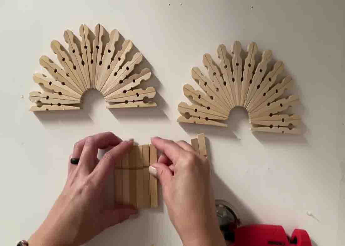 Portatovaglioli con le Mollette  How to make a napkin rings wth  Clothespins 