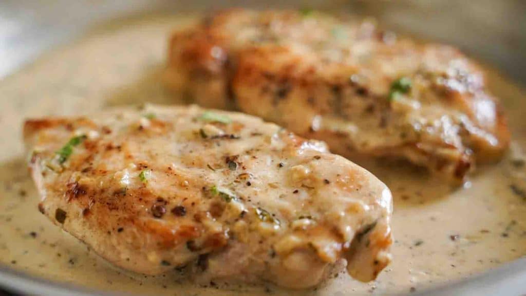 Easy creamy garlic chicken breast recipe