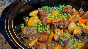 Slow Cooker Beef Stew For Dinner