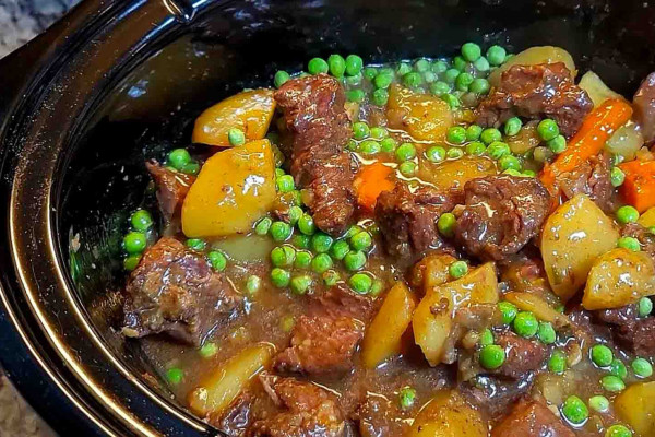 Slow cooker beef stew for dinner recipe
