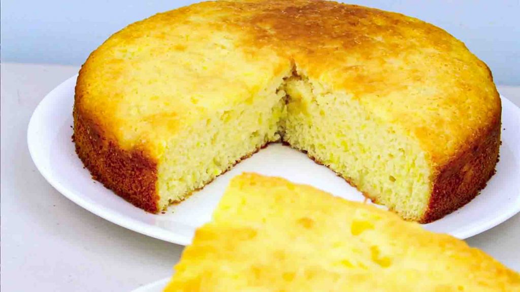 3-ingredient pineapple cake recipe