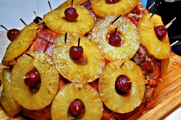 Best Holiday Pineapple Ham Recipe