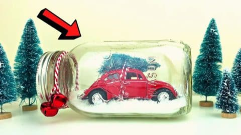 Easy DIY Mason Jar Snow Globe | Last-Minute Gift Idea | DIY Joy Projects and Crafts Ideas