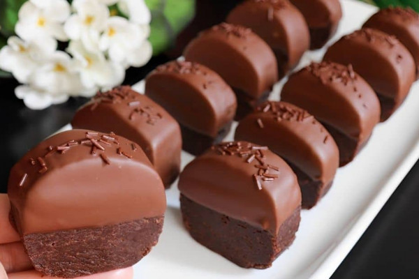 Easy No-Bake Chocolate Candy Recipe