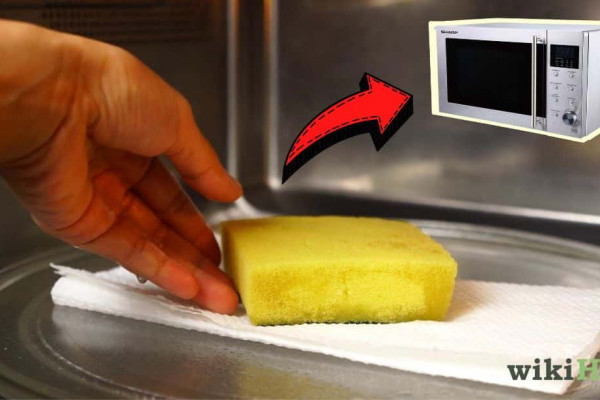 How To Clean & Deodorize Sponge In The Microwave