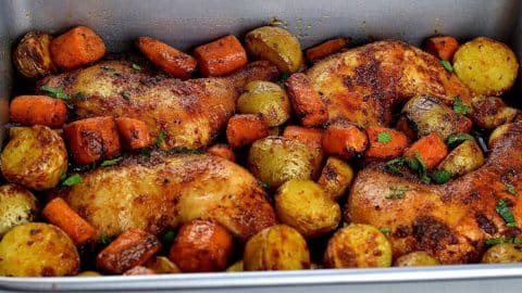 Perfectly Roasted Chicken and Potatoes Recipe | DIY Joy Projects and Crafts Ideas
