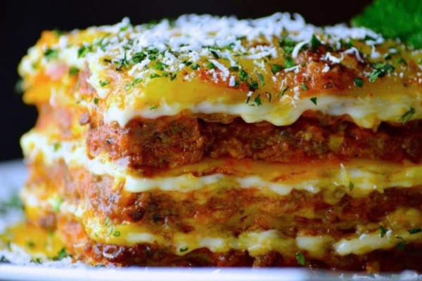 Rich and Creamy Homemade Lasagna Recipe