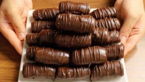 Super Easy 3-Ingredient Chocolate Bars Recipe