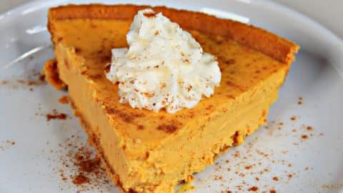 Super Easy Pumpkin Cheesecake Recipe | DIY Joy Projects and Crafts Ideas