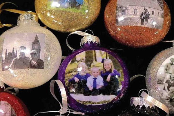 DIY Christmas Photo Ornament Tutorial