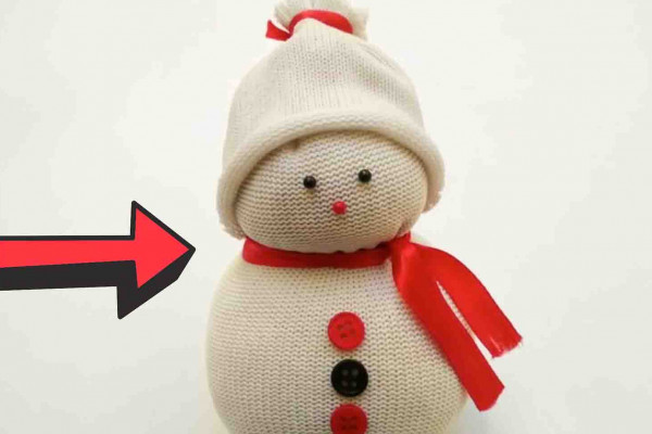 DIY Snowman From Socks Tutorial