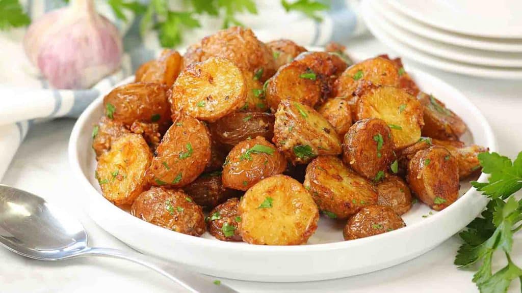 Easy garlic butter potatoes recipe