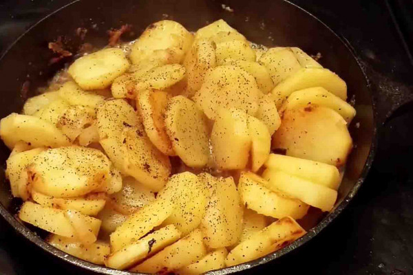 Easy smothered potatoes recipe