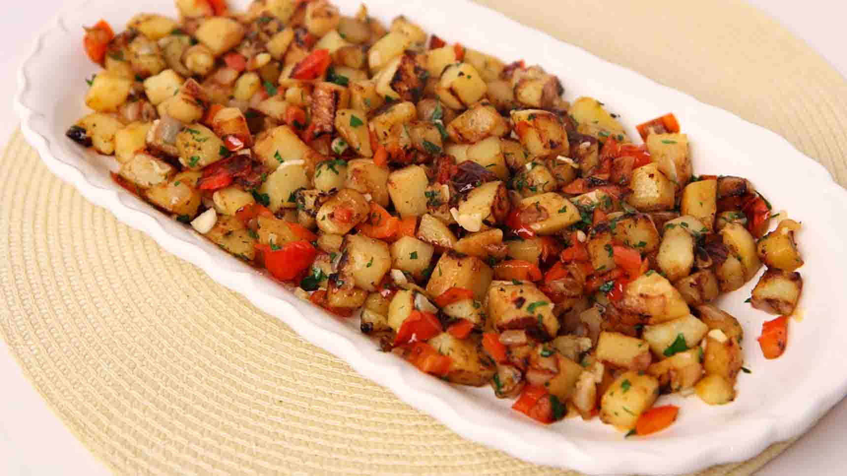 Easy Homemade Potato Hash Recipe | DIY Joy Projects and Crafts Ideas